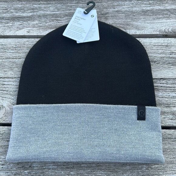 Lululemon Chill‎ Fighter Beanie Black Gray NWT wool blend unisex L/XL - Picture 1 of 6